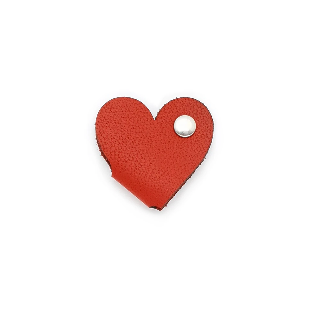 Organisateur de câble personnalisé coeur en cuir