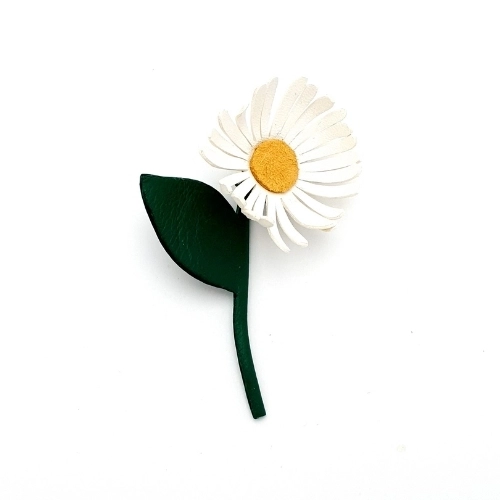 Pin's en marqueterie cuir La Marguerite